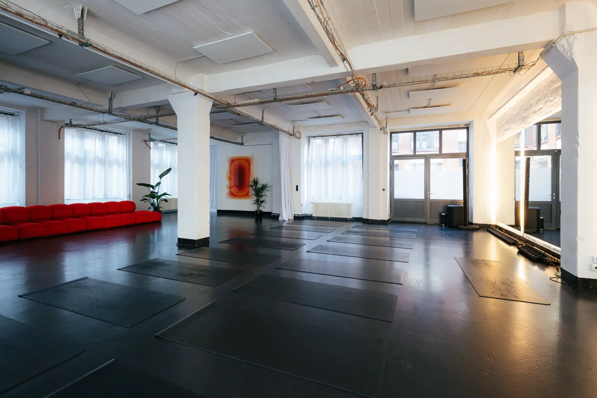YOGA FLŌAT